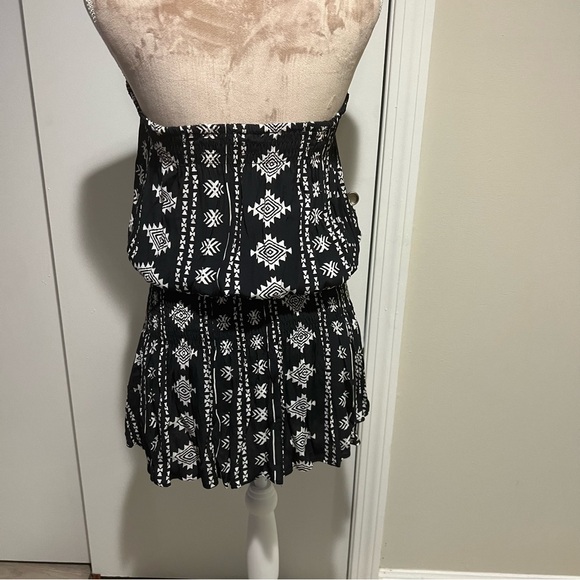 🤍🖤Vici Aztec strapless mini dress - L 🖤🤍 - Picture 3 of 9